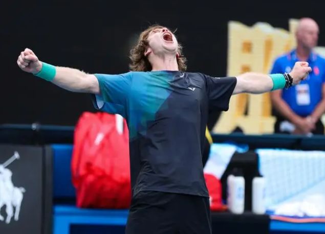 但他们在防 但他们在防